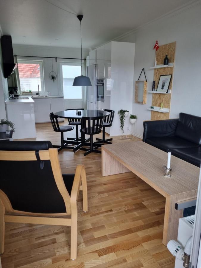 Lokken Centrum Ferielejlighed-Apartment 4E Экстерьер фото
